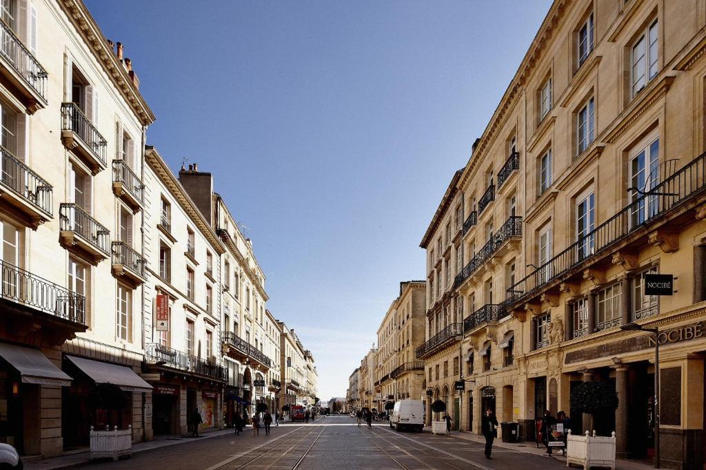 Maison D'Hotes Bordeaux Centre Le Patio De L'Intendance Екстер'єр фото